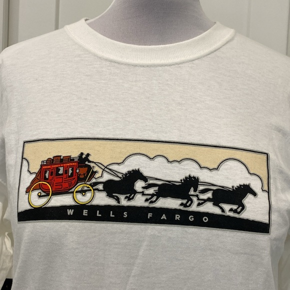 Vintage Wells Fargo Tshirt |Size Large - Picture 4 of 7